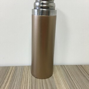 水性低温五金丙烯酸涂料